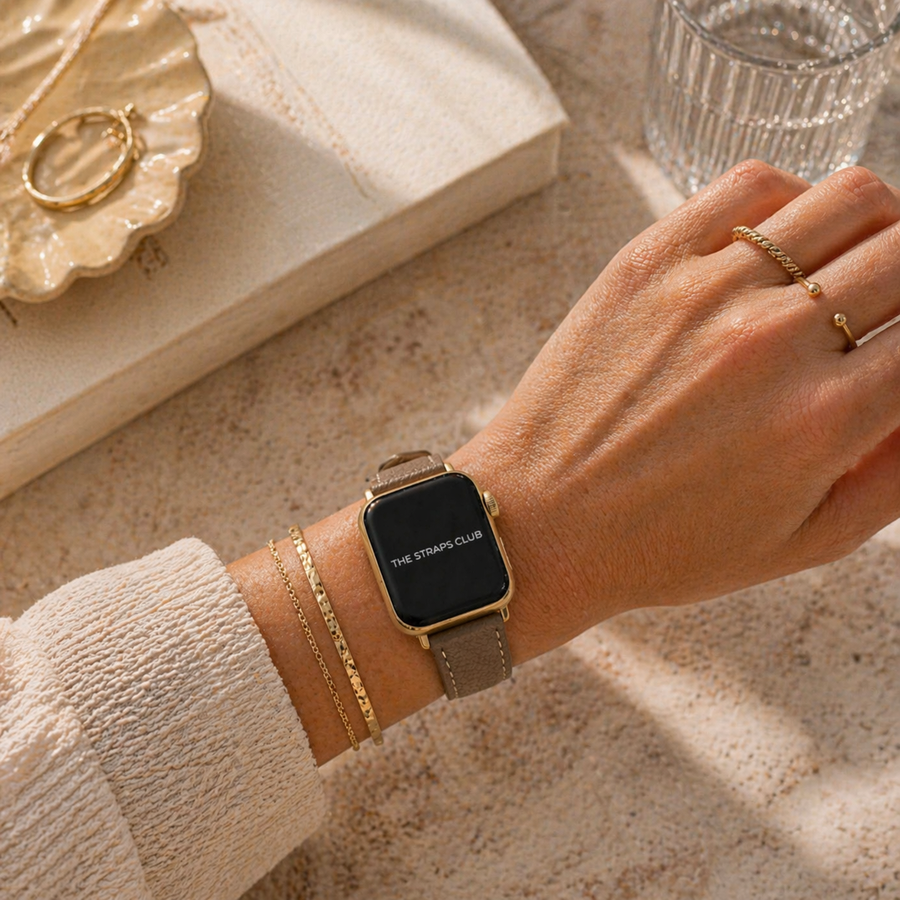 The leather Apple Watch Strap