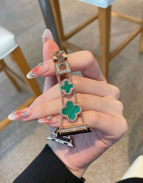 Love the green clovers