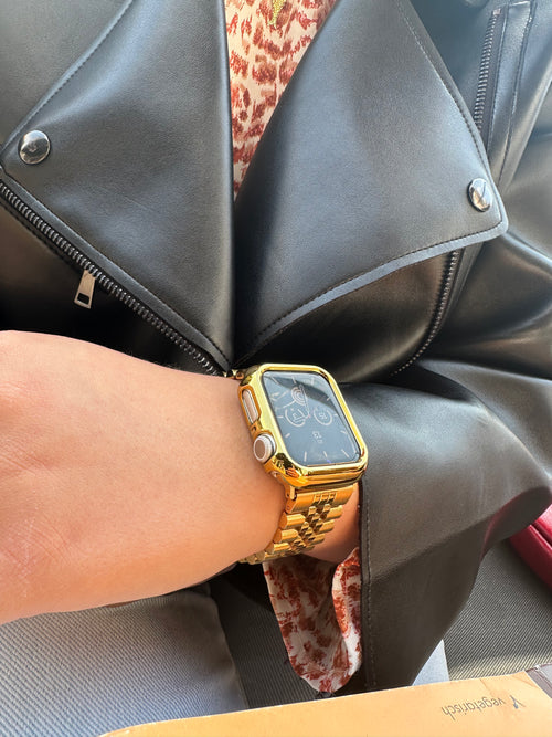 Love the gold look